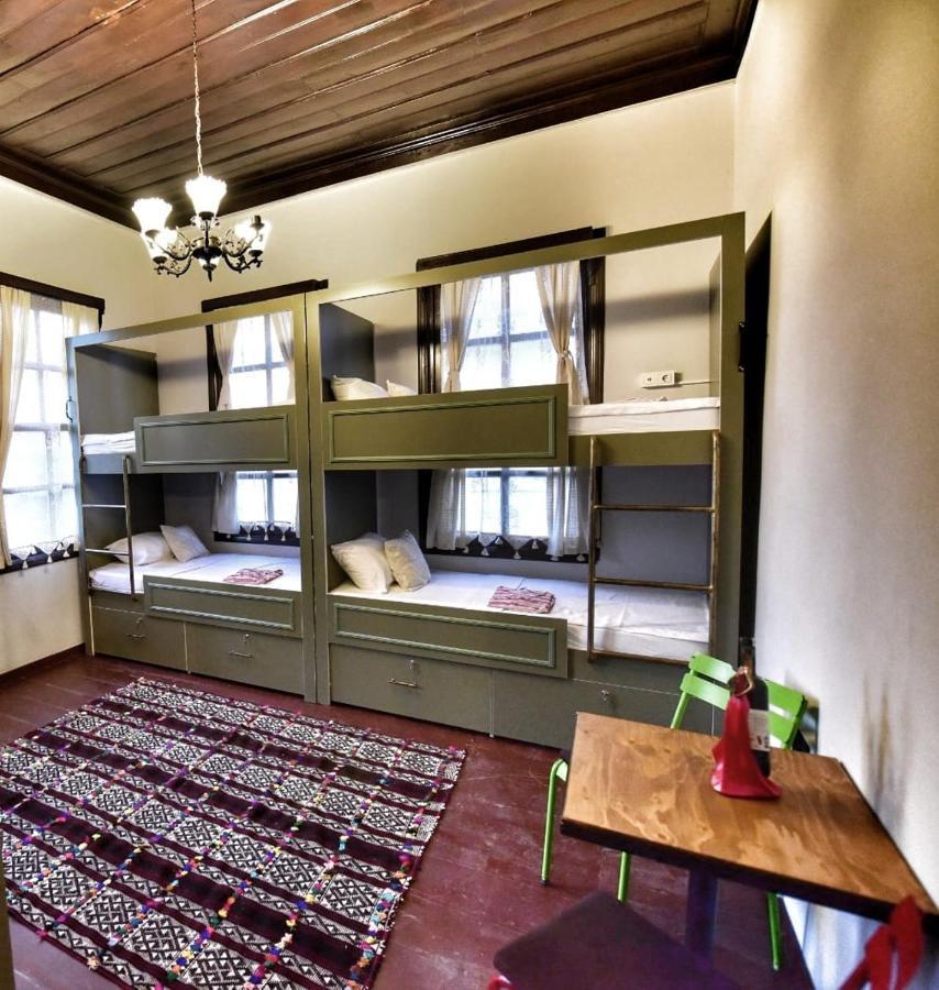 Lords Hostel & Pub Αττάλεια Εξωτερικό φωτογραφία